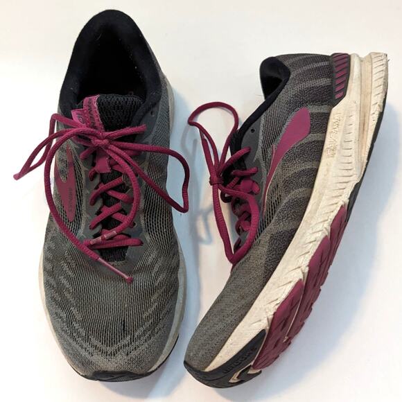 Brooks Ravenna 10 Running Sneakers Shoes Size 6.5 Grey Pink - Picture 1 of 10